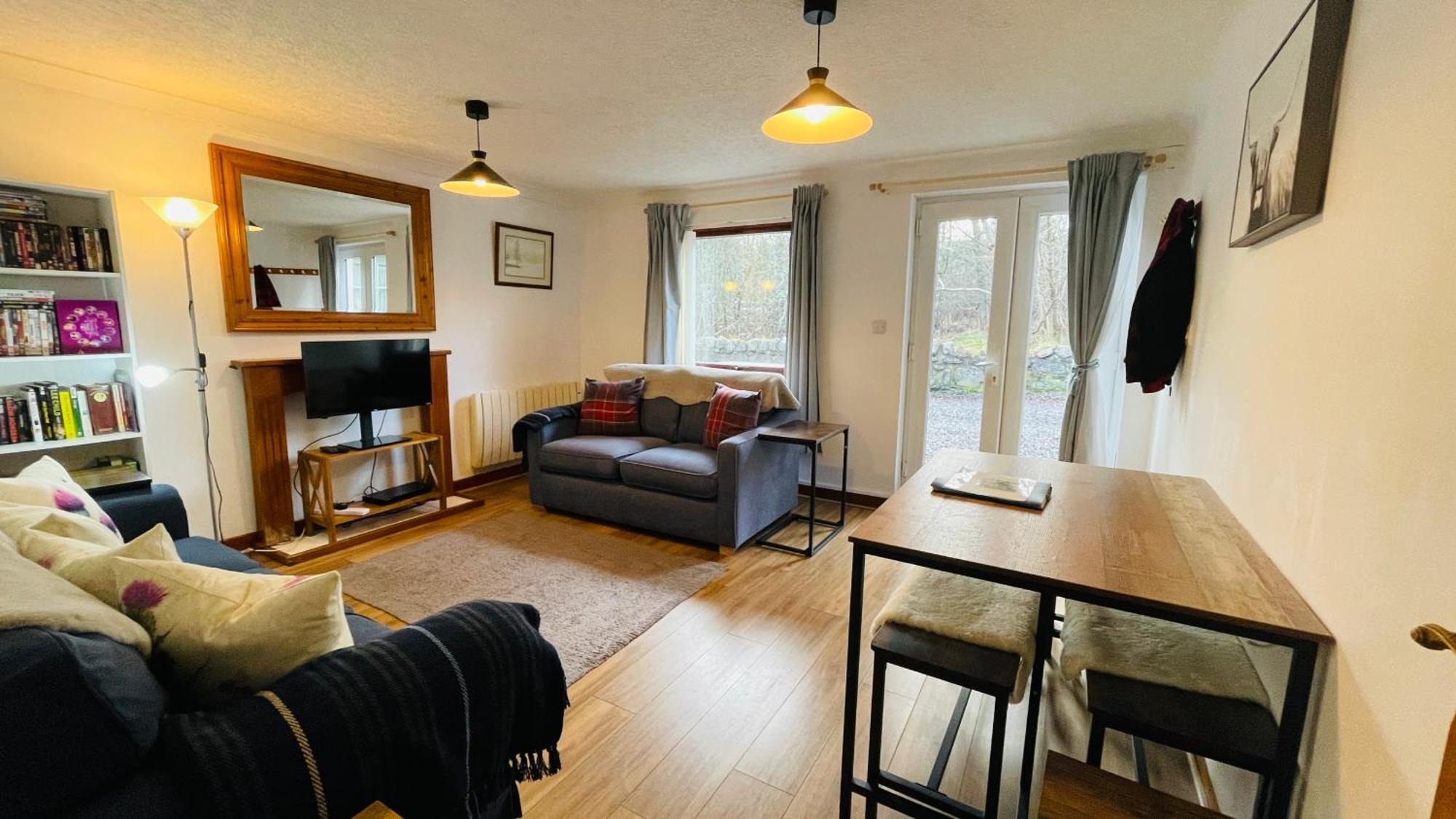 Stylish Garden Flat Near Loch Ness Leilighet Drumnadrochit Eksteriør bilde